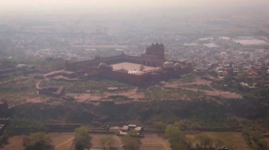 Fatehpur Sikri Abkbar 'ın evi, Hindistan, 4k hava sahası