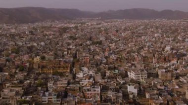 Jaipur şehrinin, Hindistan 'ın, Rajasthan' ın hava görüntüsü, 4k hava aracı görüntüsü.