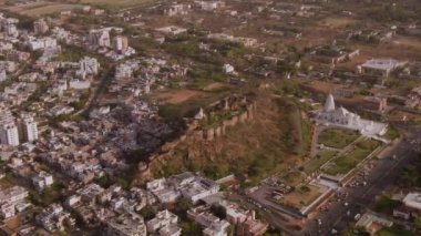 Jaipur, Hindistan, Moti Doongri kalesi ve Birla mandir, 4k hava derecelendirilmemiş.