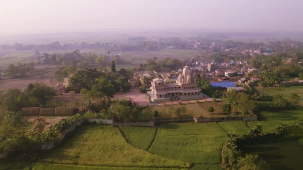 インドのエカチャクラ村 空中4K 主Nityananda発祥の地 — ストック動画