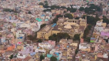 Madurai, Hindistan, Thirumalai Nayakkar Sarayı, 4k hava aracı görüntüsü