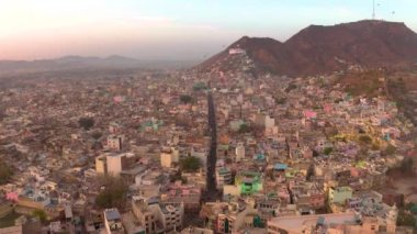 Ajmer Dargah Şerif, Hindistan, Sufi kutsal yeri, Hindistan, 4k hava aracı