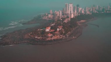 Mumbai gökyüzü deniz manzaralı 4k, seyahat kavramı