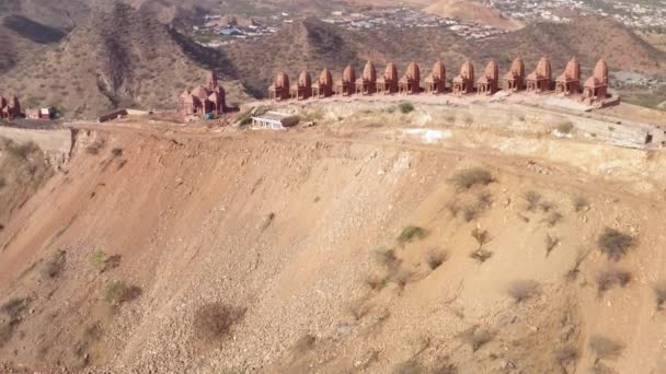 View Mountain Jain Temple Ajmer India Aerial Drone Ungraded — Stock Video