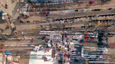 Mumbai, Hindistan - 02.03.2019: İkamet bölgesi üzerinde uçmak, hava manzarası, 4k insansız hava aracı görüntüleri