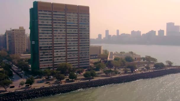 Luchtfoto Mumbai Skyline India Marine Drive Area Drone Hemel Uitzicht — Stockvideo