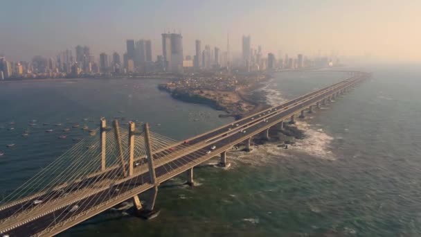 Mumbai India Worli Sea Link Bridge Aerial Drone Footage — Stok video