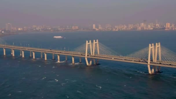 Mumbai India Worli Sea Link Bridge Aerial Drone Footage — Stok video