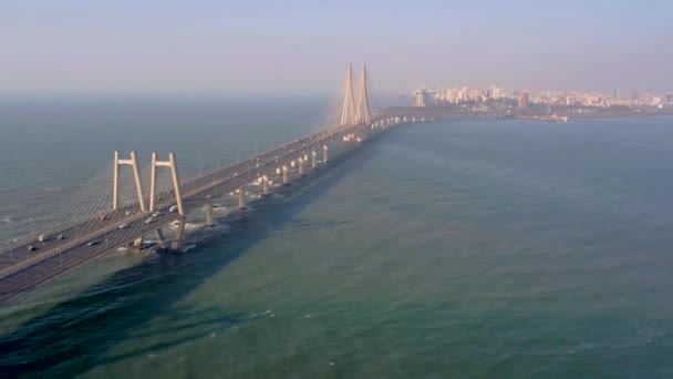 Mumbai India Worli Sea Link Bridge Aerial Drone Footage — ストック動画