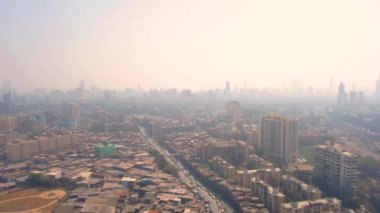 Mumbai, Hindistan, Dharavi gecekonduları, 4k insansız hava aracı görüntüleri.