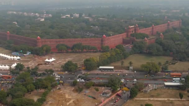 デリーの赤砦 インド 4Kの空中ドローン映像 — ストック動画