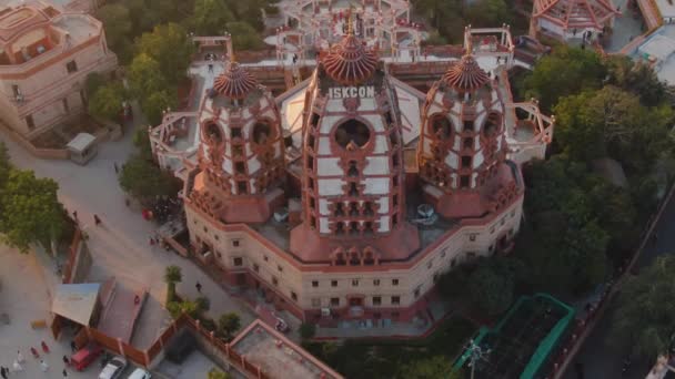 デリー 2019年3月1日 デリーのヘア クリシュナ寺院 4K空中 — ストック動画
