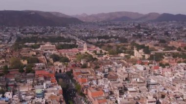 Jaipur şehrinin, Hindistan 'ın, Rajasthan' ın hava görüntüsü, 4k hava aracı görüntüsü.
