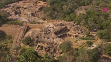 Udaygiri mağaraları, Bhubaneswar, Hindistan, 4k hava aracı görüntüleri