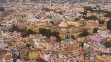 Madurai, Hindistan, Thirumalai Nayakkar Sarayı, 4k hava aracı görüntüsü