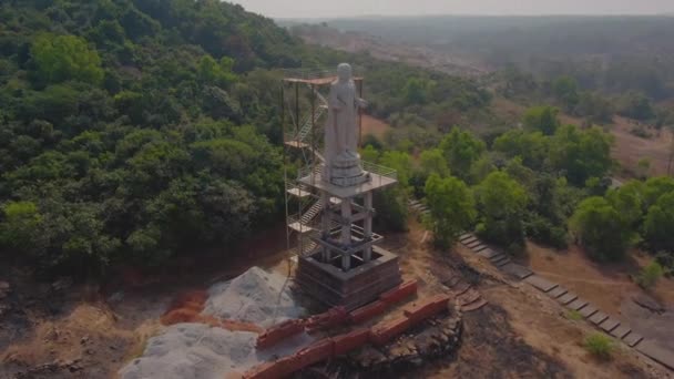 Estatua Piedra Imágenes Aéreas Aldea India — Vídeo de stock