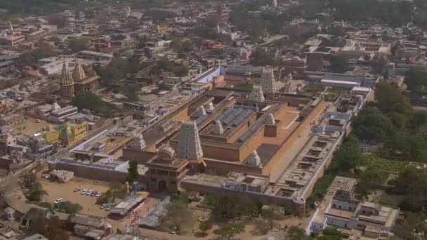 vue aérienne de Vrindavan, ville de 5000 temples, Inde, 4k 