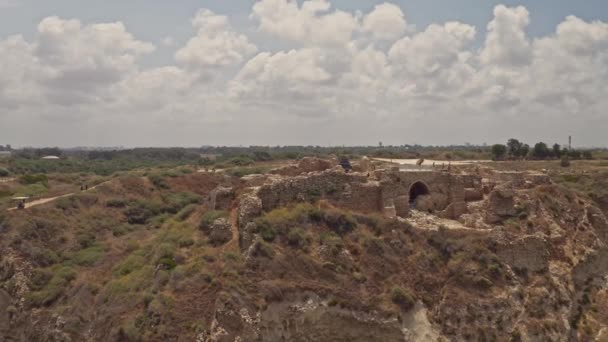 Apollonia Ulusal Parkı Srail Dalgalar Turistler Çarpışıyor Hava Aracı Görüntüsü — Stok video