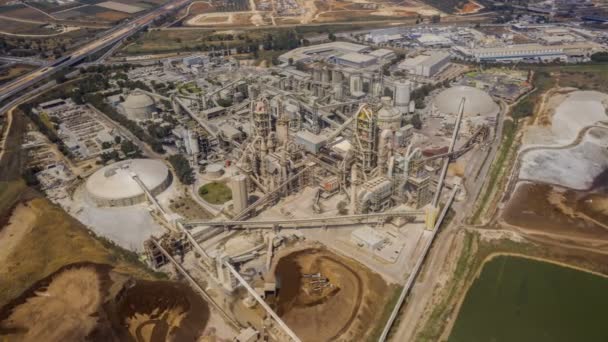 Luchtfoto Een Enorm Zwaar Industrieel Fabriekscomplex Nesher Israël Drone — Stockvideo