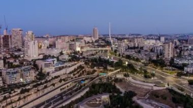 Şehir manzarasının hava görüntüleri 