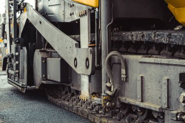 Asfalt Döşeme makinesi