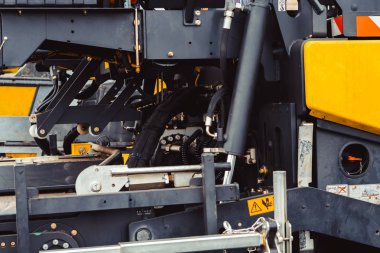 Caterpillar traktör Sergisi