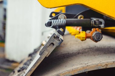 Asfalt Döşeme makinesi