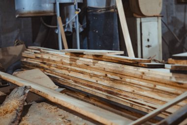 Marangozluk dükkanda panoları