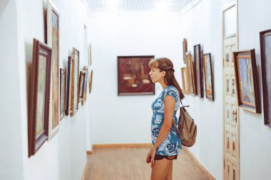 Novokuzneck, Rusya - 01.09.2018: kız resim Müzesi