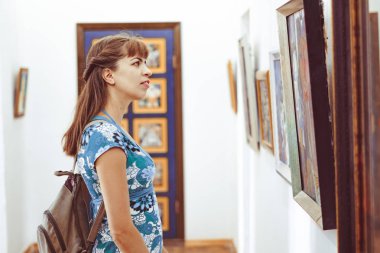 Novokuzneck, Rusya - 01.09.2018: kız resim Müzesi