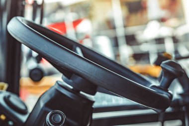 Büyük direksiyon simidi