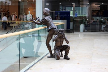 Eurovea Colin Spofforth heykeller