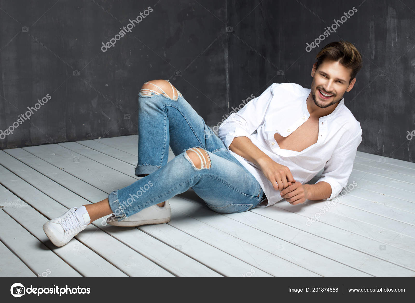 Insister ammunition Catena Sexy Men Jeans Stock Photo by ©path21 201874658