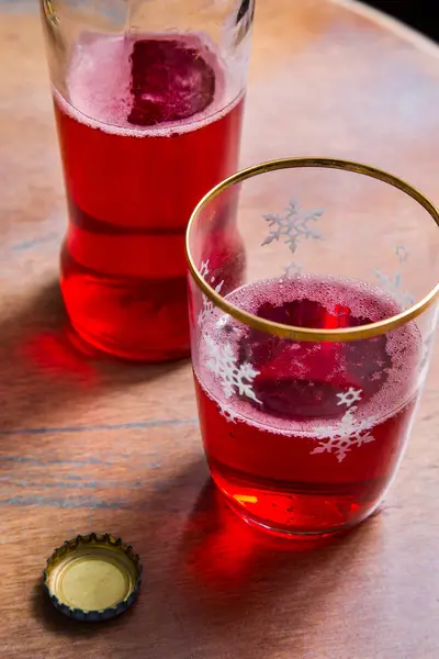 Ev yapımı limonata. Geleneksel mutfak Tel Aviv