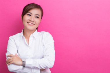 Tecrit edilmiş mutlu bir kadın.