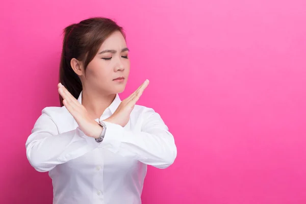 Mujer haciendo señal de stop —  Fotos de Stock