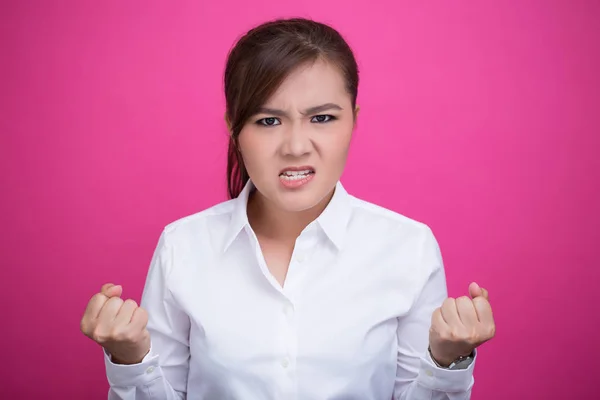 Mujer enojada sobre fondo aislado —  Fotos de Stock