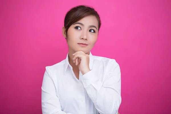 Aziatische vrouw heeft positief denken over geïsoleerde achtergrond — Stockfoto