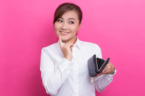 Glad kvinna med plånbok — Stockfoto