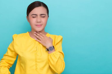 Kadın boğaz vardır