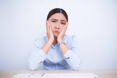 Kadın kullanıyorsanız bilgisayarı ve sıkıcı hissediyorum