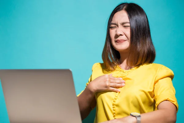 Woman has chest pain after hard work
