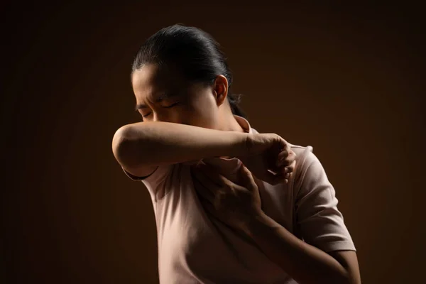 Mulher Asiática Estava Doente Com Dor Garganta Tosse Espirros Isolado — Fotografia de Stock