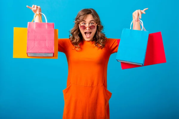 Portret Van Opgewonden Aantrekkelijke Glimlachende Stijlvolle Vrouw Shopaholic Oranje Trendy — Stockfoto