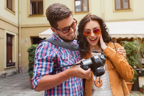 Jonge Man Vrouw Liefde Reizen Rond Europa Zomervakantie Honing Maan — Stockfoto