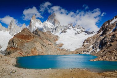 Ünlü monte Fitz Roy panorama - sembol Patagonia, El Chalten, Los Glaciares Milli Parkı, Arjantin