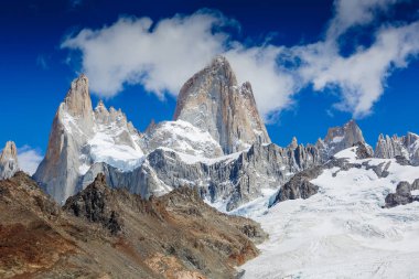 Ünlü Fitz Roy dağ - sembol Patagonia, El Chalten, Los Glaciares Milli Parkı, Arjantin