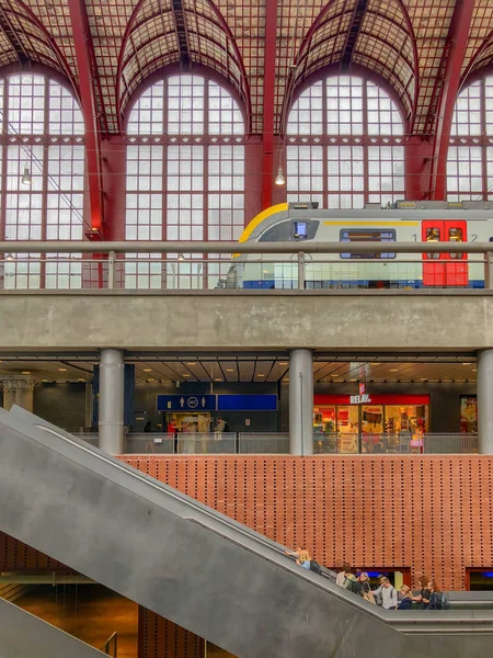 Antwerpen Belgien Anno 2018 Inuti Den Monumentala Antwerpen Tågstation Antwerpen — Stockfoto