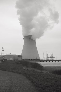 2016, Doel, Antwerp, Belçika, soğutma kuleleri nucleair santral Doel içinde olabilir