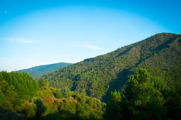 Montañas y Valle —  Fotos de Stock